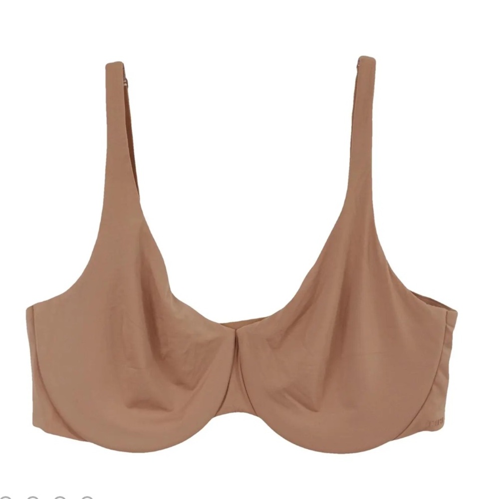 SKIMS Nude Underwire Bra sz 36 DDDD